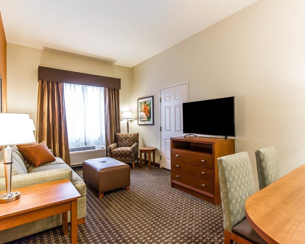 Mainstay Suites Stanley Exteriör bild