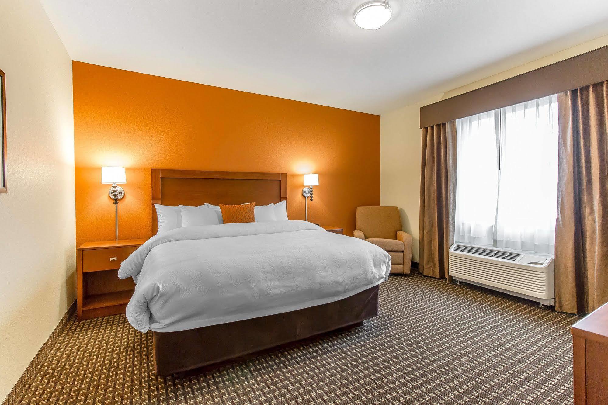 Mainstay Suites Stanley Exteriör bild