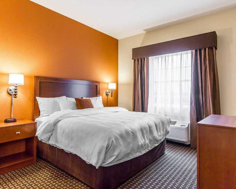 Mainstay Suites Stanley Exteriör bild